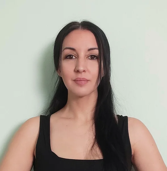 Μπατγίδου Ελένη